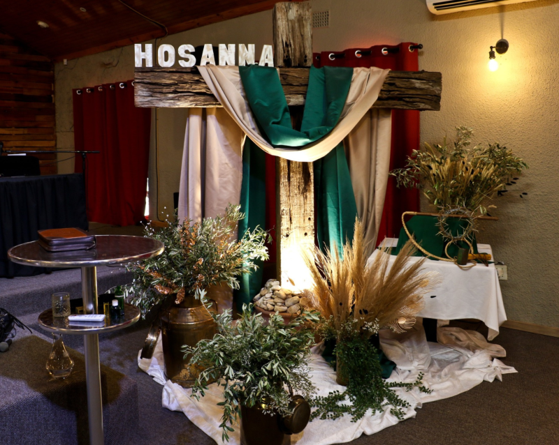 Hosanna kruis-altaar